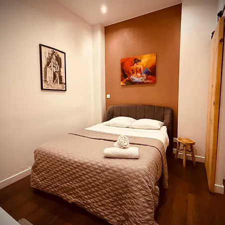 Nancy-Place, Colline, La Suite Jacuzzi, Cinema, Clim Διαμέρισμα