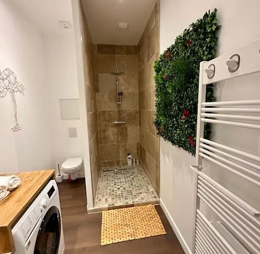 Colline, La Cinéma Privée *